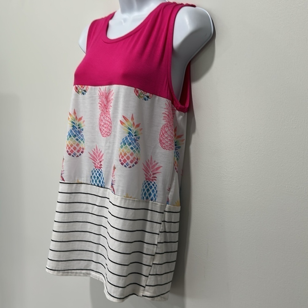 Colorblock pineapple tank 🍍 - Picture 2 of 4